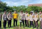HUT Sumbawa Ke-67, Polres Sumbawa Terjun Langsung Hijaukan Taman Unter Katimis
